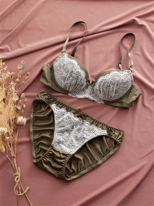 Light Lace Bra & Panty Set β Bold Lace, Deep Cups, Elegant Support