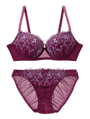Bijou Flor Bra & Panty Set โ Delicate Embroidery, Elegant Support