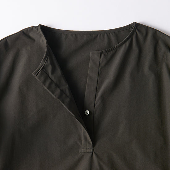 ALEGRE Balloon Sleeve Blouse Lightweight Volume with Feminine Charm