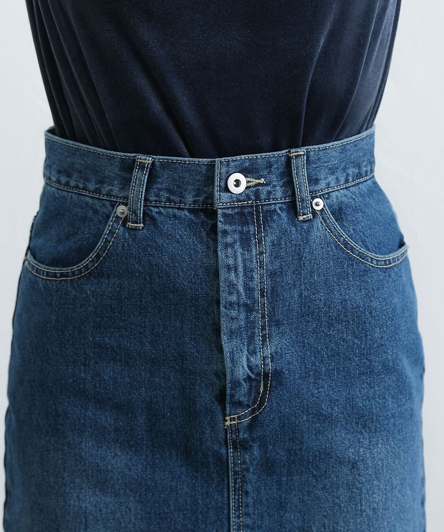 COLONY 2139 Back-Slit Midi Denim Skirt Timeless & Versatile All-Season Essential