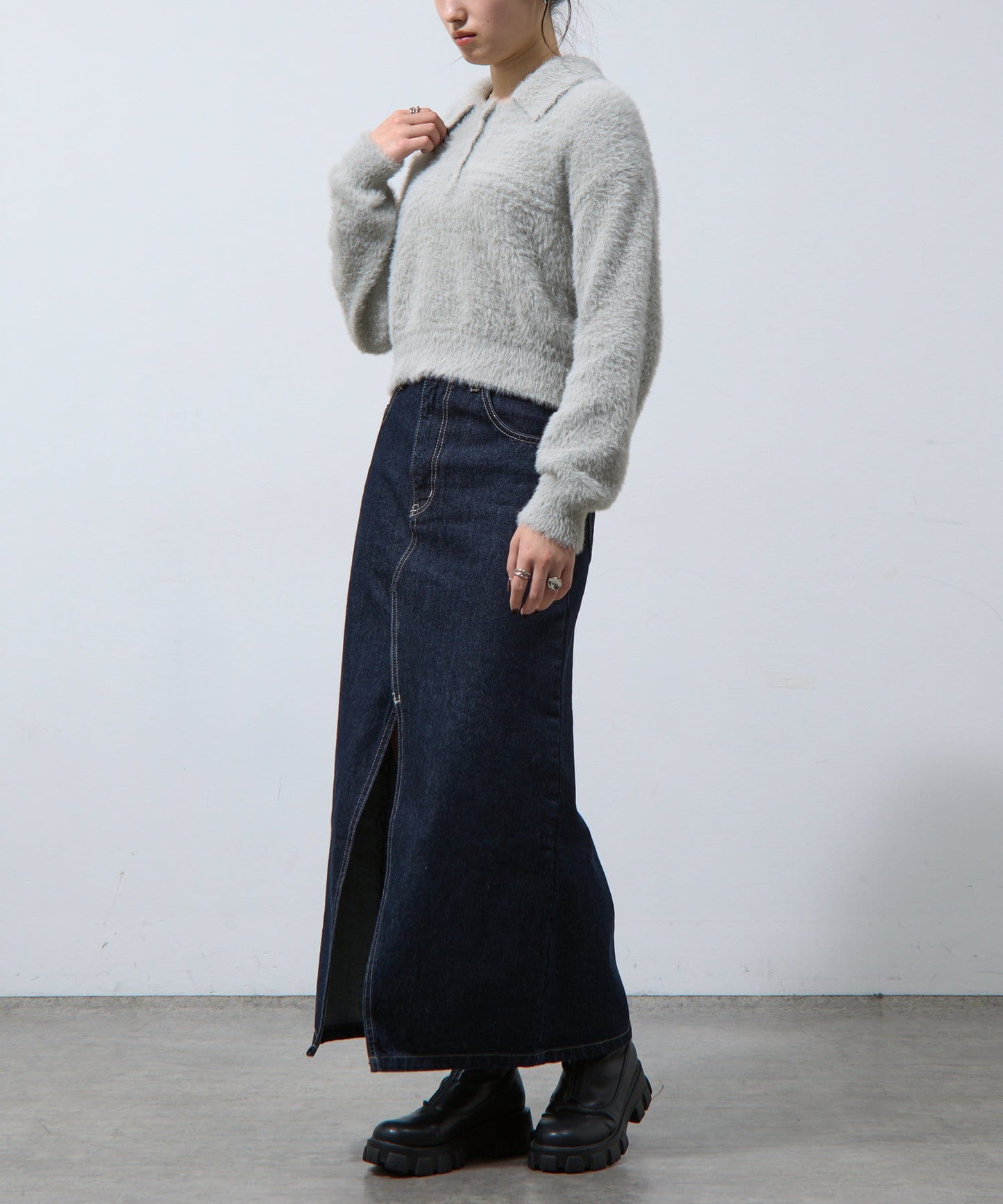 COLONY 2139 Front Slit Denim Long Skirt Chic Long Denim Skirt with Body-Flattering Silhouette