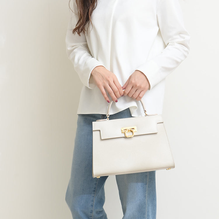 CARBOTTI ELENA 243 Honey Leather Tote – Structured 2-Way Handbag with Adjustable Strap
