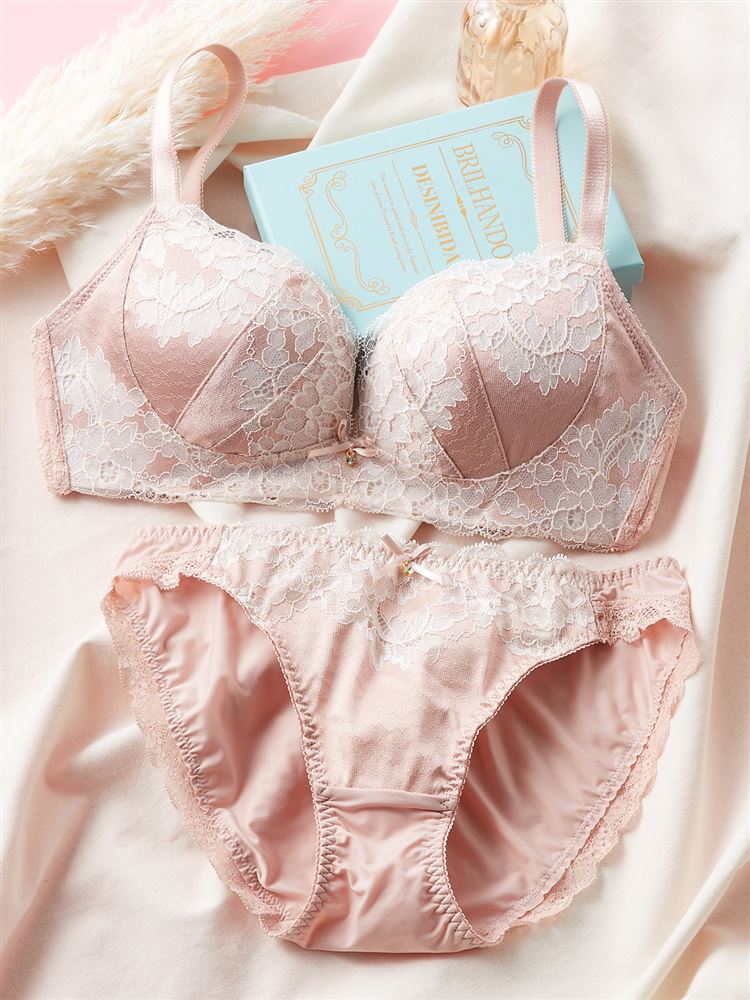 Neo Adorastella Full Coverage Lace Shorts – Elegant, Comfortable, and Coordinated