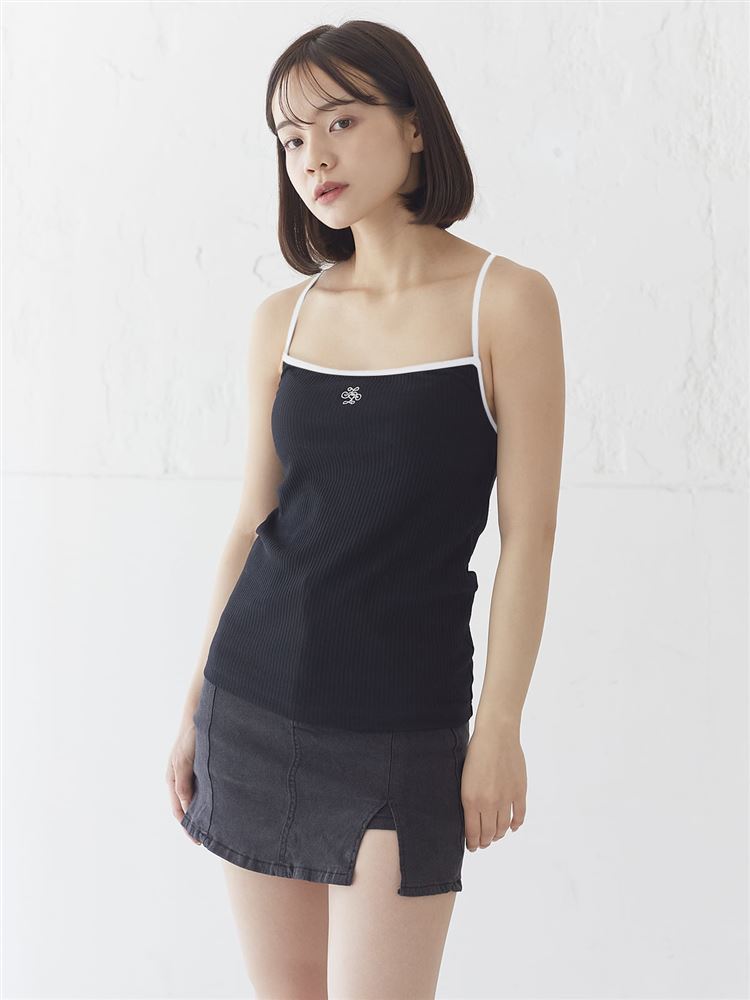 [Cross-Back Detail] Embroidered Cup-Integrated Camisole | No Bra Needed, Quick-Dry Comfort