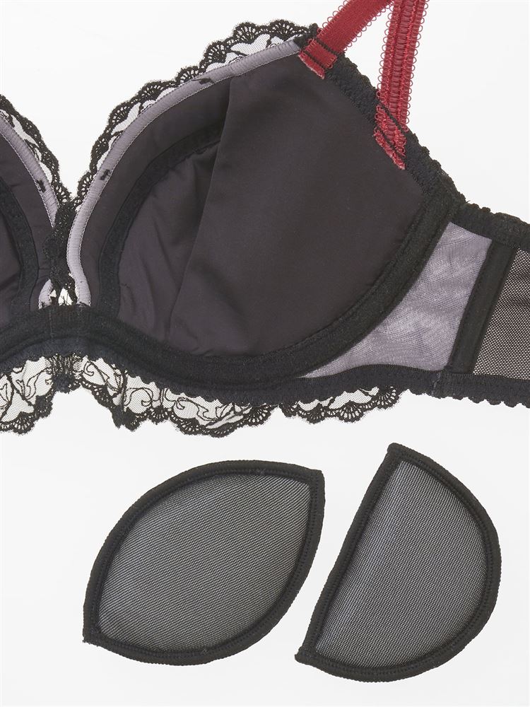 Melty Charme Bra & Panty Set – Heart Motif, Glitter Lace, Deep Cleavage Confidence