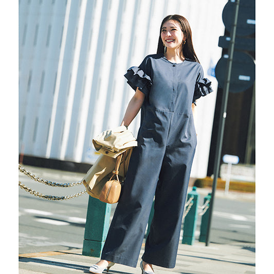 THREE SQUARE Frill Sleeve All-in-One – Elegant Jumpsuit with Water-Repellent Finish