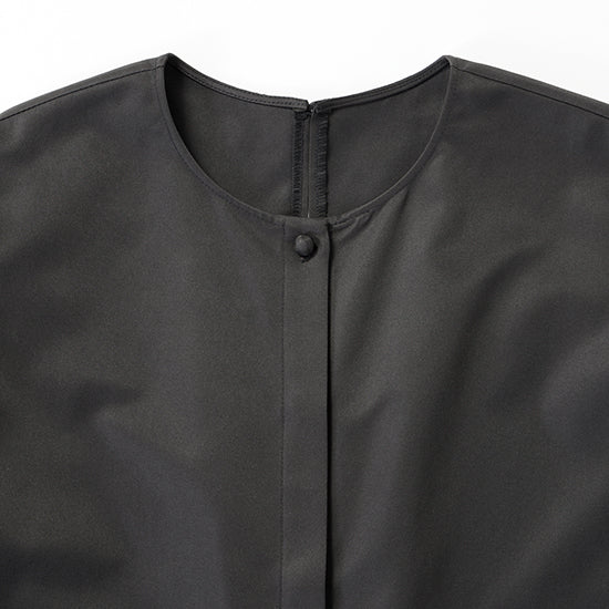 THREE SQUARE Frill Sleeve All-in-One – Elegant Jumpsuit with Water-Repellent Finish