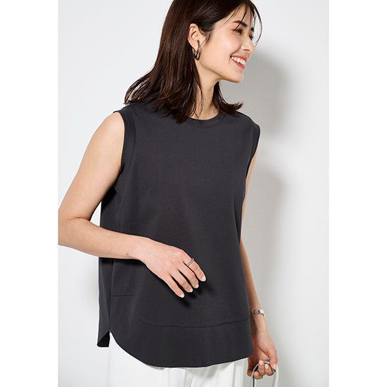 Dignite Collier Washed Sleeveless Pullover (Off-White/Charcoal)