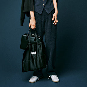 THIRD MAGAZINE Pile Tuck Pants – Soft Texture, Clean Silhouette