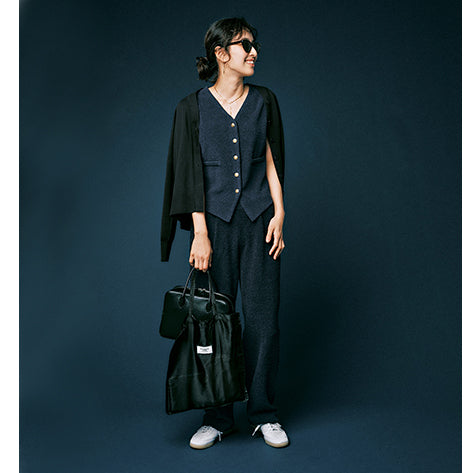 THIRD MAGAZINE Pile Tuck Pants – Soft Texture, Clean Silhouette