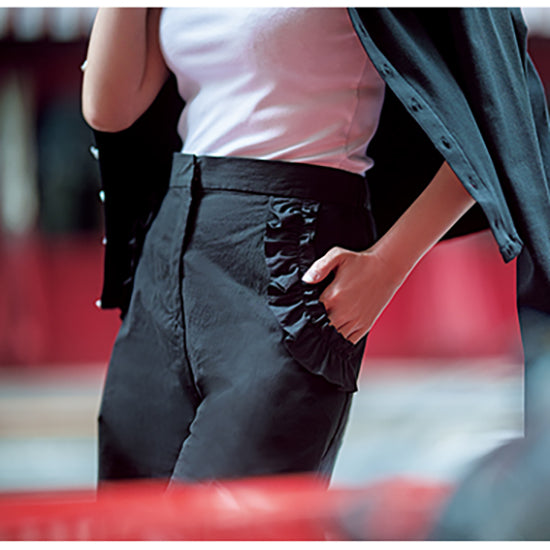 SECRET TROPHY Frill Pocket Half Pants – Quick-Dry Cotton Blend Shorts