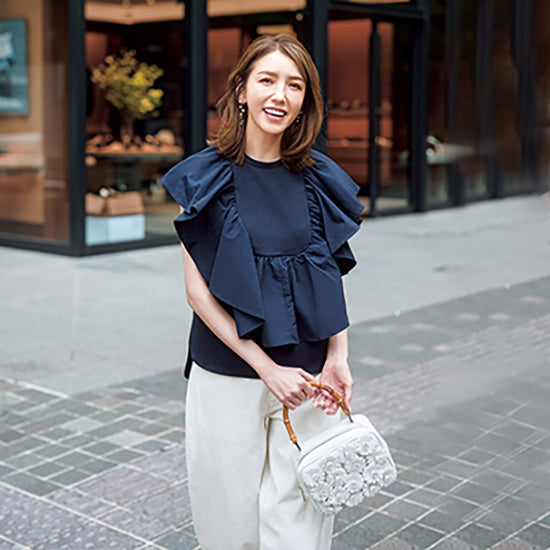 SECRET TROPHY Frill Collar Pullover Top – Statement Style with All-Day Comfort