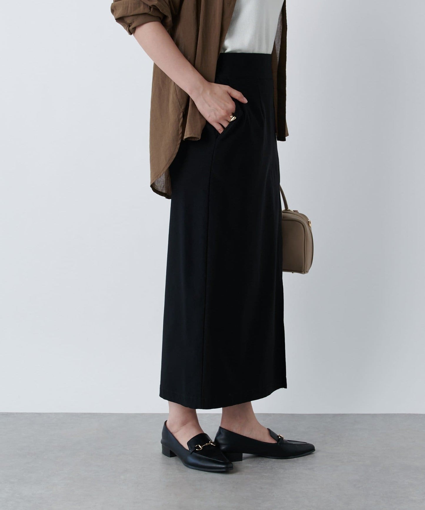 un dix cors Stretch Narrow Skirt  All-Season Slim Silhouette with Comfortable Fit
