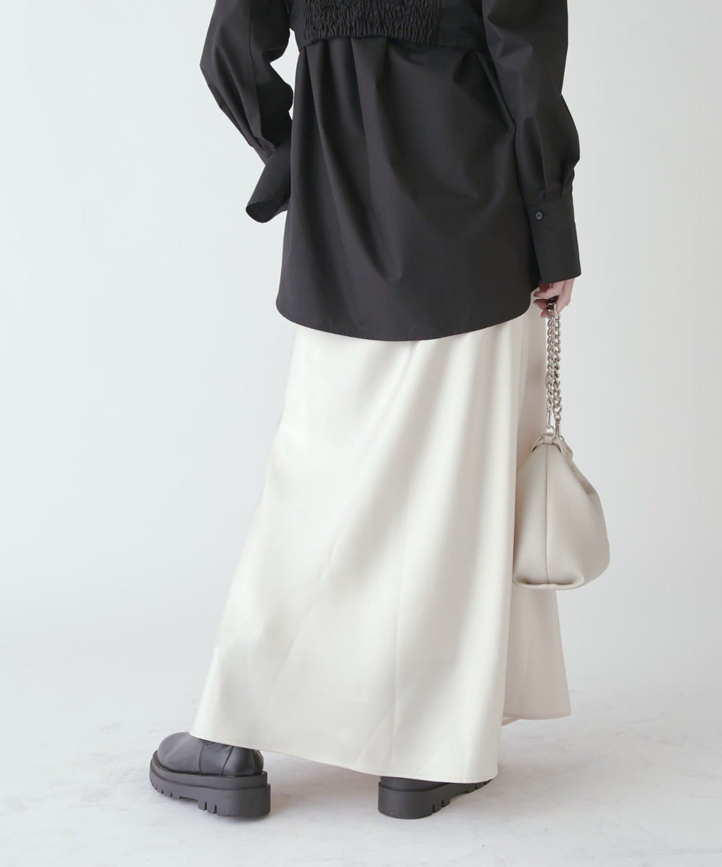 Lui’s Satin Mermaid Skirt  Elegant Bias-Cut Skirt with Flattering Silhouette