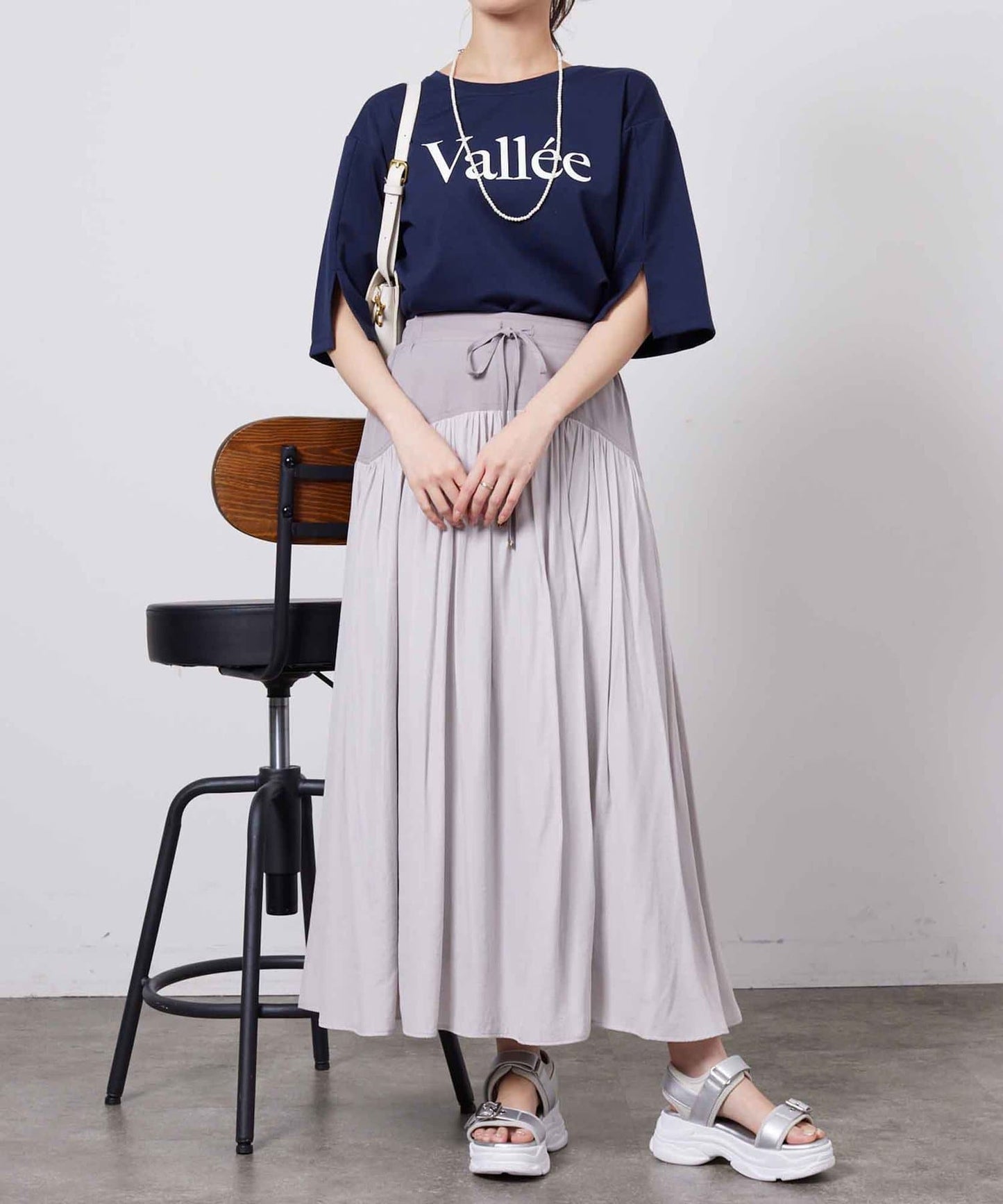 Chez toi Yoke-Panel Gathered Skirt  Elegant Flare & Subtle Shine