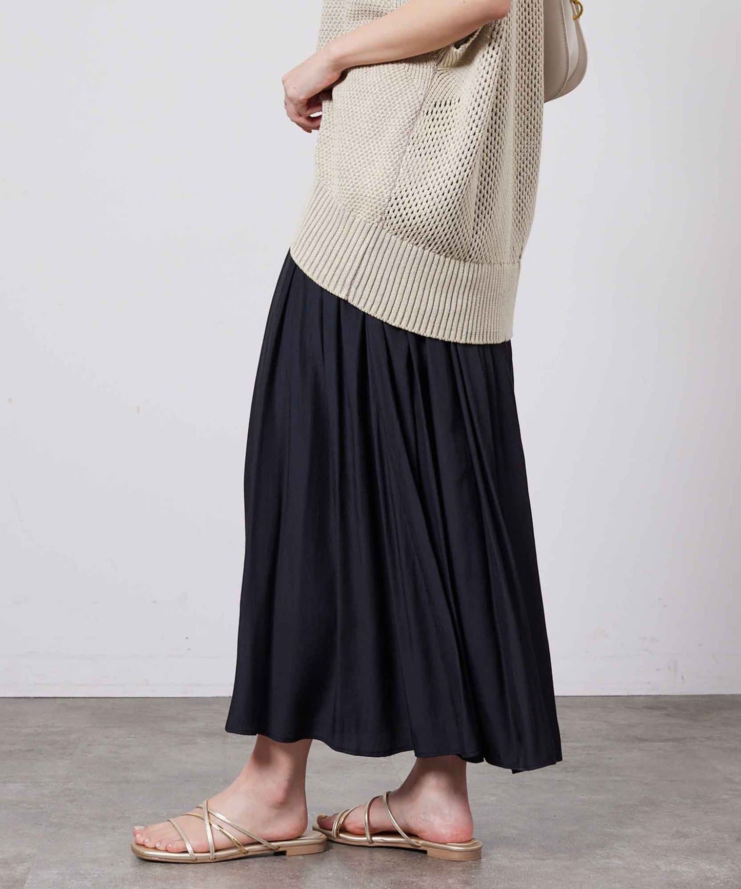 Chez toi Yoke-Panel Gathered Skirt  Elegant Flare & Subtle Shine