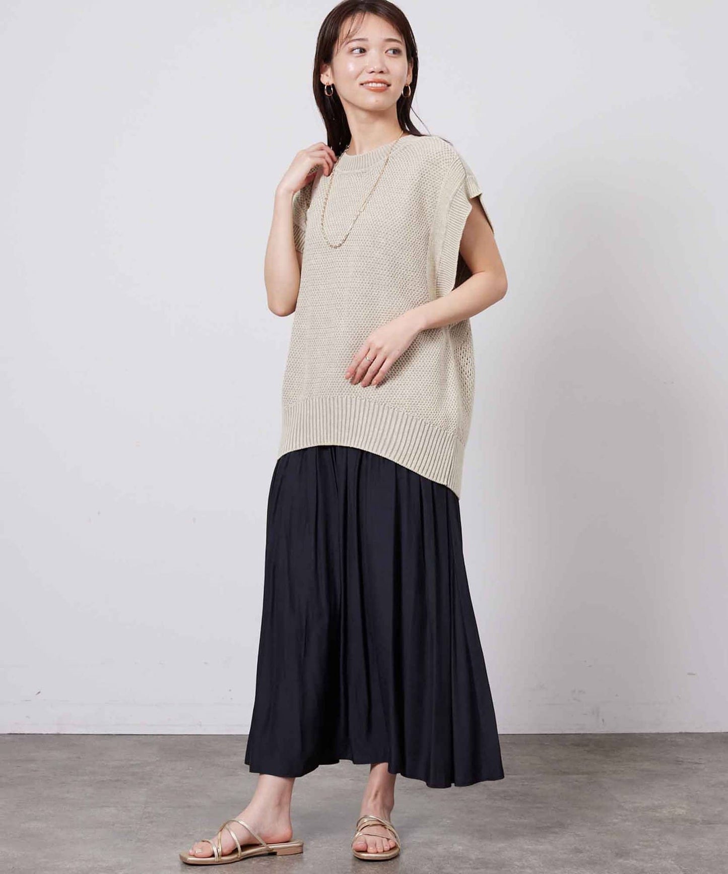 Chez toi Yoke-Panel Gathered Skirt  Elegant Flare & Subtle Shine