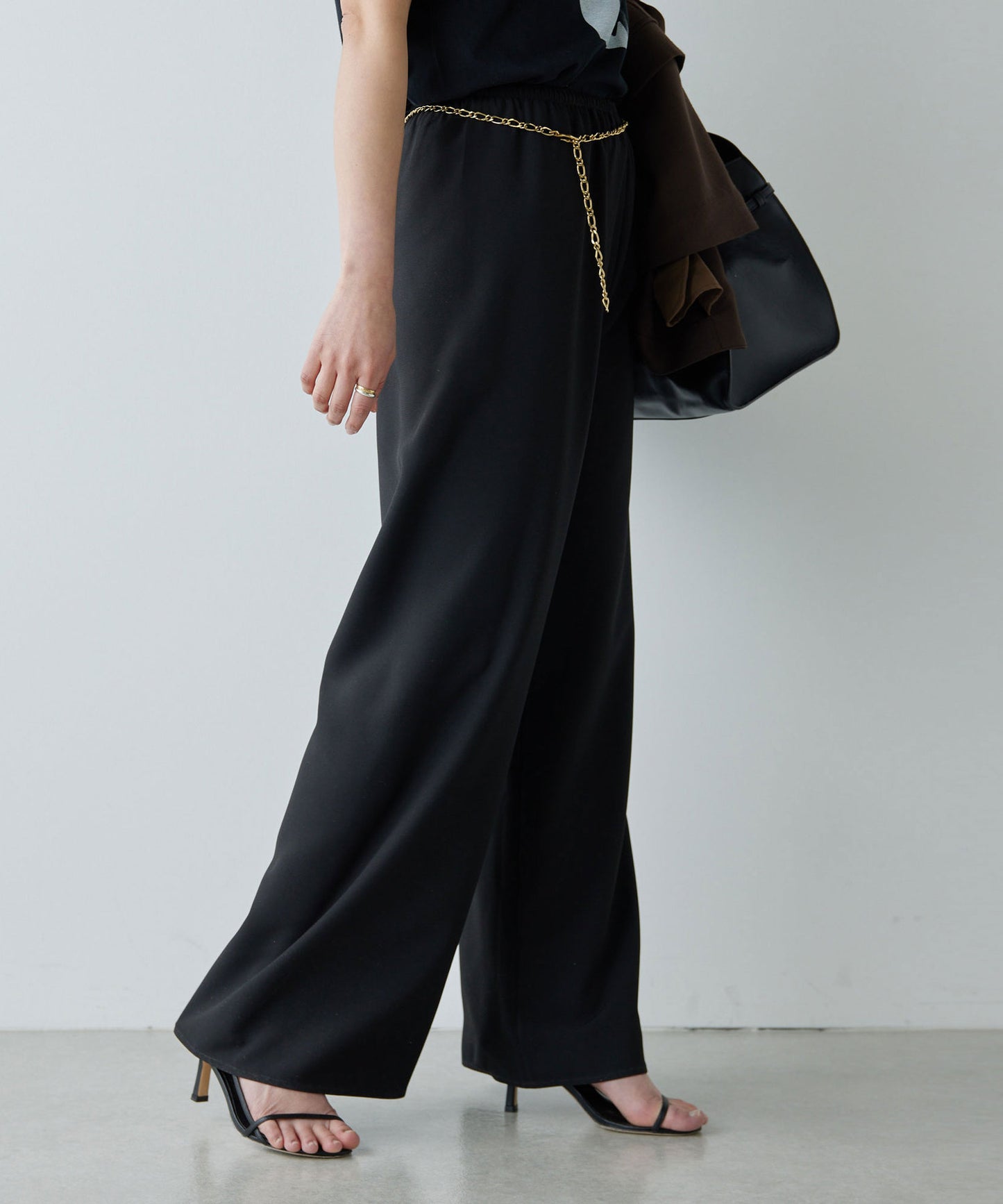 GALLARDAGALANTE × CHIKA Wide Drawstring Pants | Slimming & Comfortable Everyday Essential