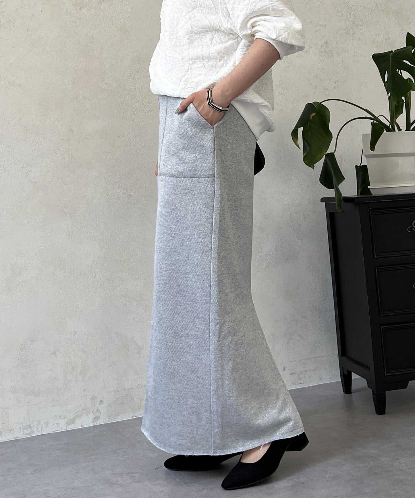Croisiere Lame Fleece Tight Skirt  Comfortable Stretch Fit  Set-Up Wearable