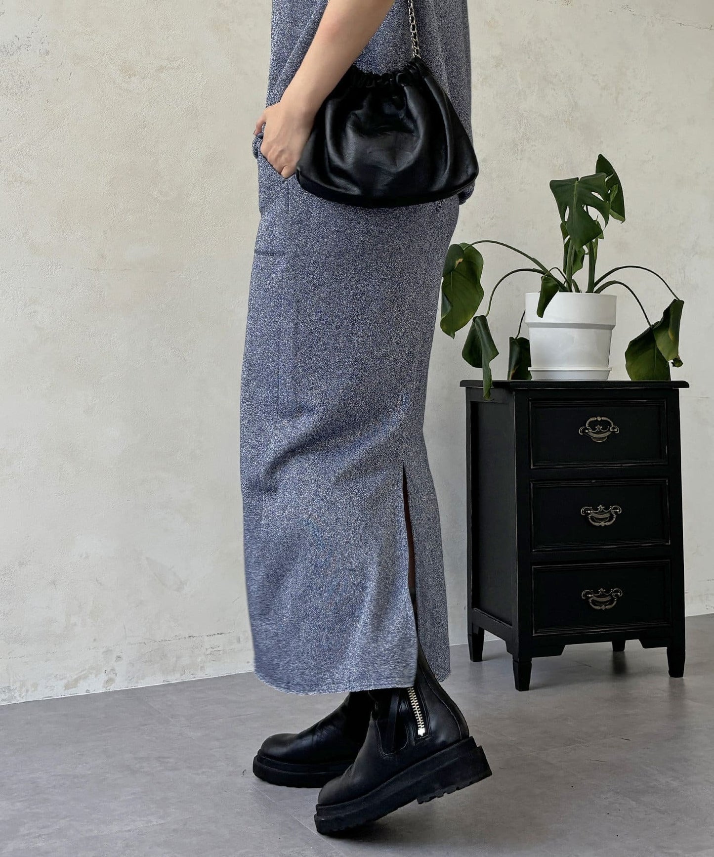 Croisiere Lame Fleece Tight Skirt  Comfortable Stretch Fit  Set-Up Wearable