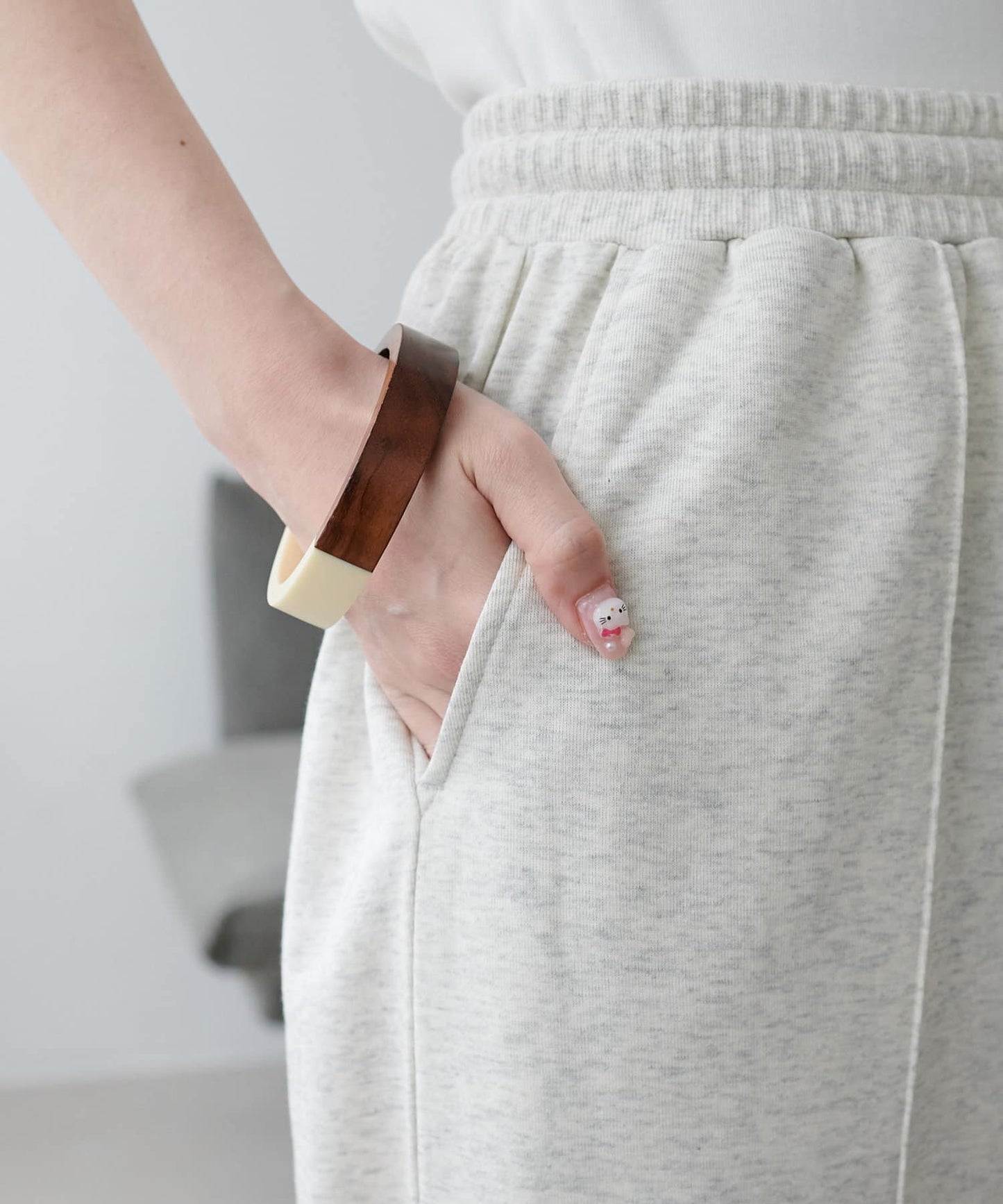 DISCOAT Light Ounce Fleece Center-Press Wide Pants | Relaxed & Chic Spring-Summer Sweatpants