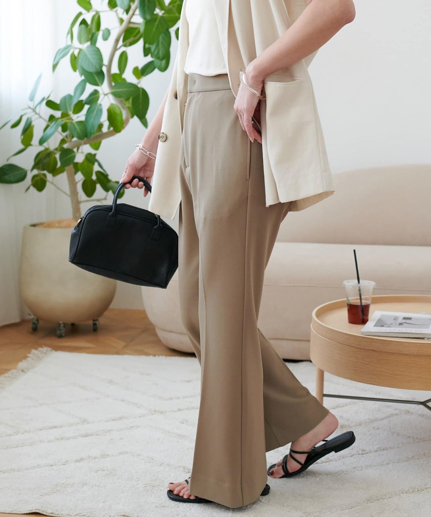 DISCOAT “Yokubari” Flare Pants | Stretch Comfort & Elegant Silhouette Trousers