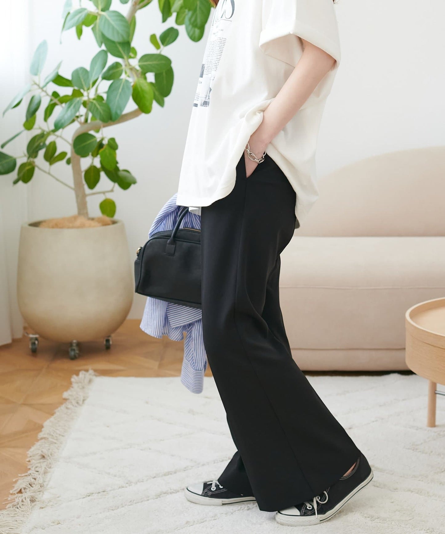 DISCOAT “Yokubari” Flare Pants | Stretch Comfort & Elegant Silhouette Trousers
