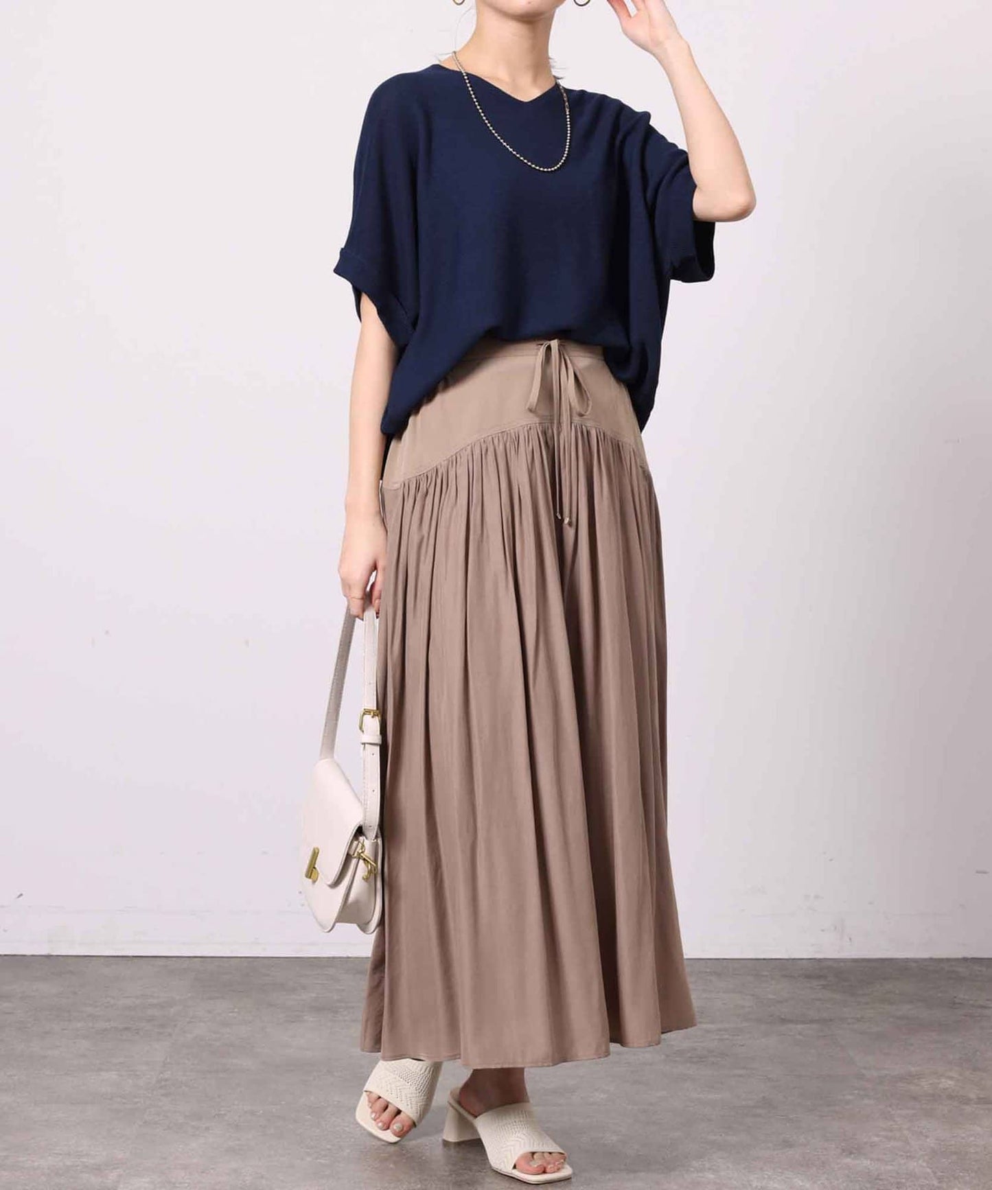 Chez toi Yoke-Panel Gathered Skirt  Elegant Flare & Subtle Shine