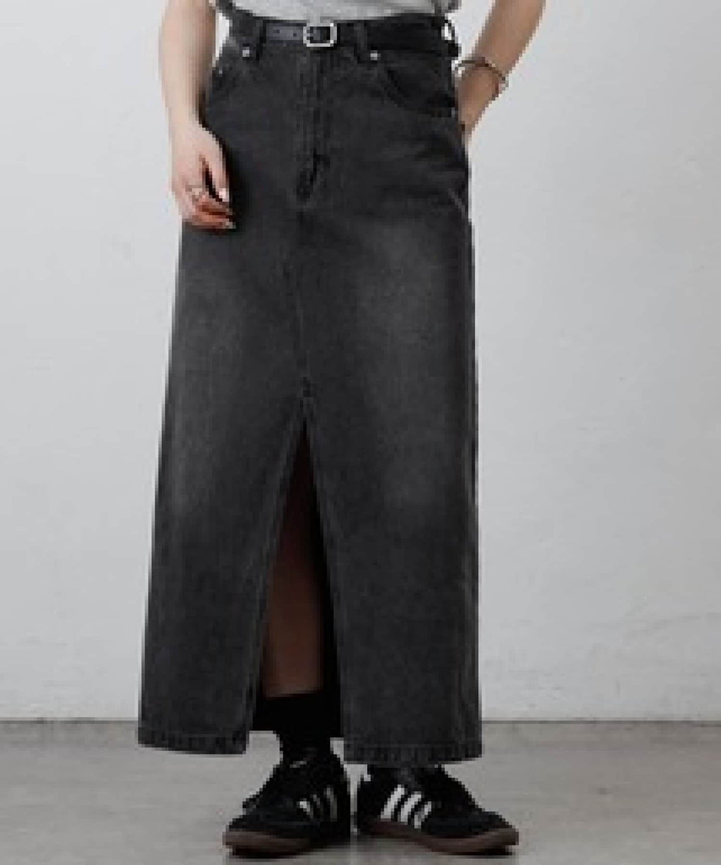 COLONY 2139 Front Slit Denim Long Skirt  Chic Long Denim Skirt with Body-Flattering Silhouette
