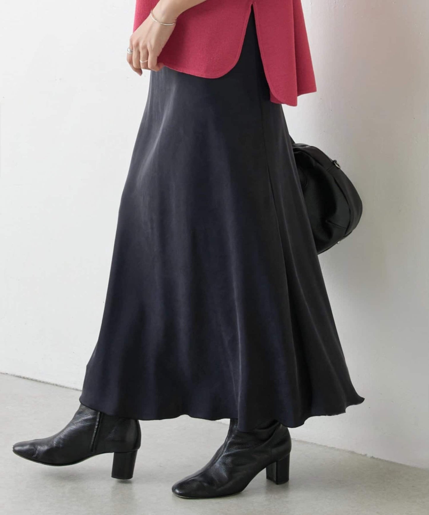 BEARDSLEY Back Tail Skirt  Elegant Mermaid Silhouette with Adjustable Waist