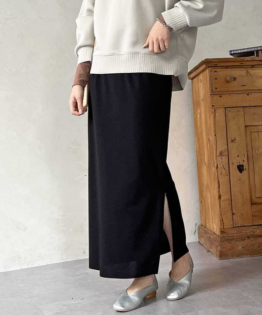 Croisiere Georgette Tight Skirt  Slim I-Line Silhouette with Side Zip Slit