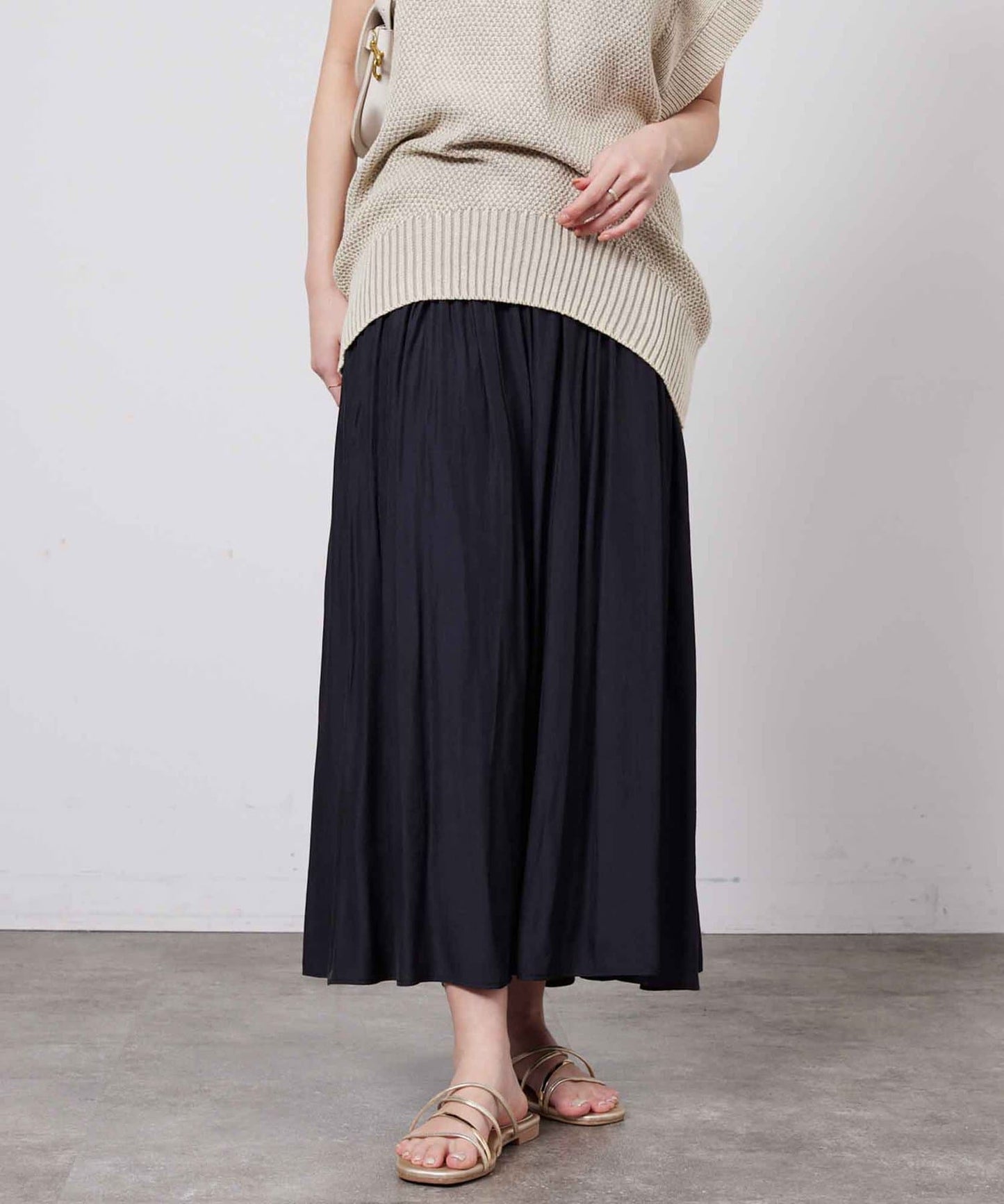 Chez toi Yoke-Panel Gathered Skirt  Elegant Flare & Subtle Shine