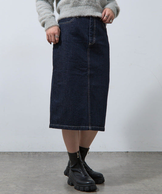 COLONY 2139 Back-Slit Midi Denim Skirt  Timeless & Versatile All-Season Essential