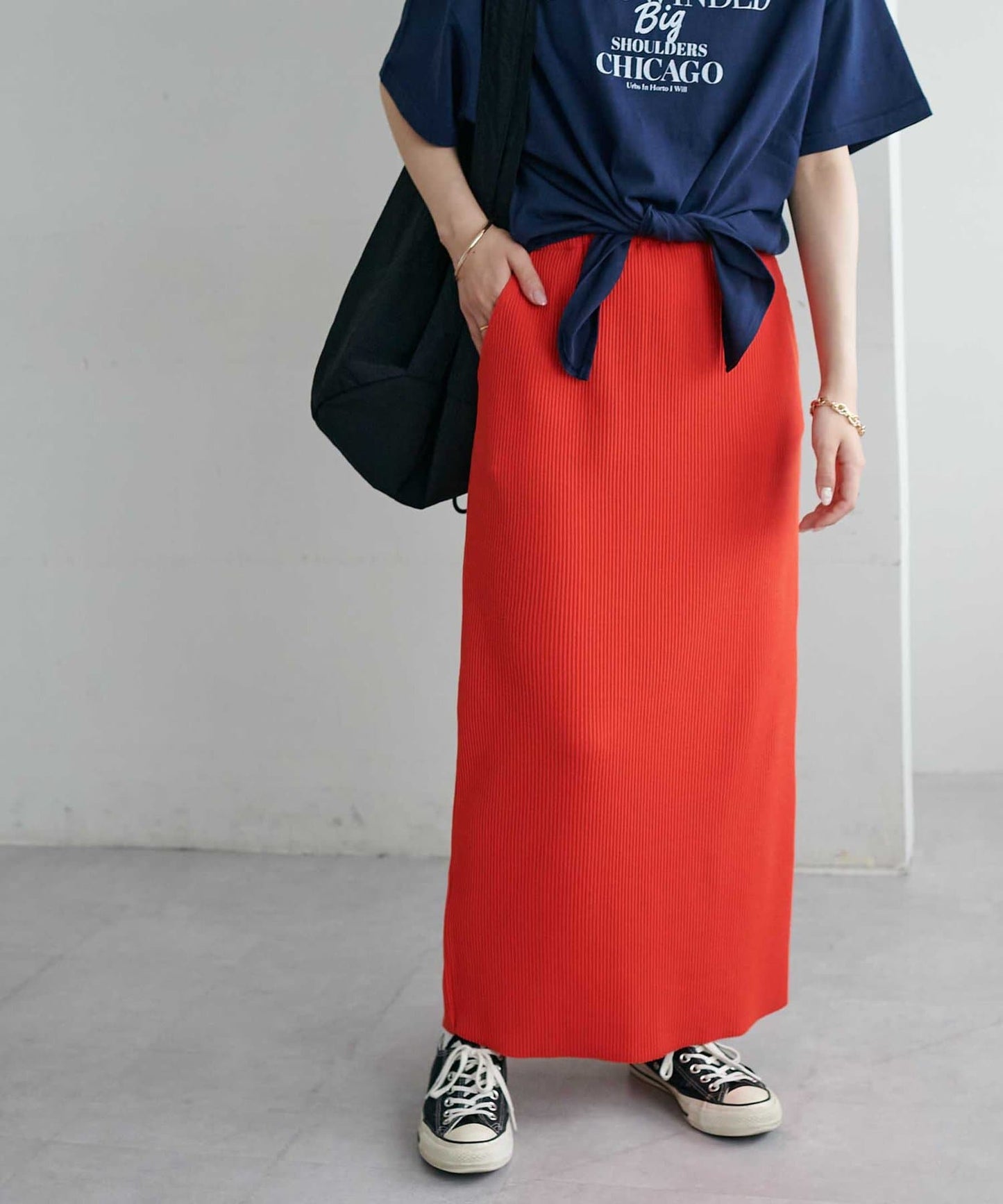 DISCOAT Rib Knit Narrow Skirt  Stretchy Slim Silhouette Skirt with Back Slit (WEB Limited)